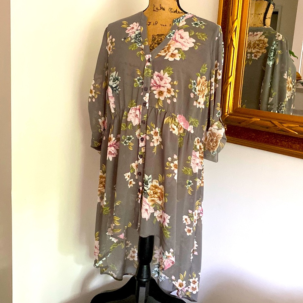 COPY - Torrid Hi-Low Duster Cardigan Floral Button Up V Neck Women's XL Gray XL